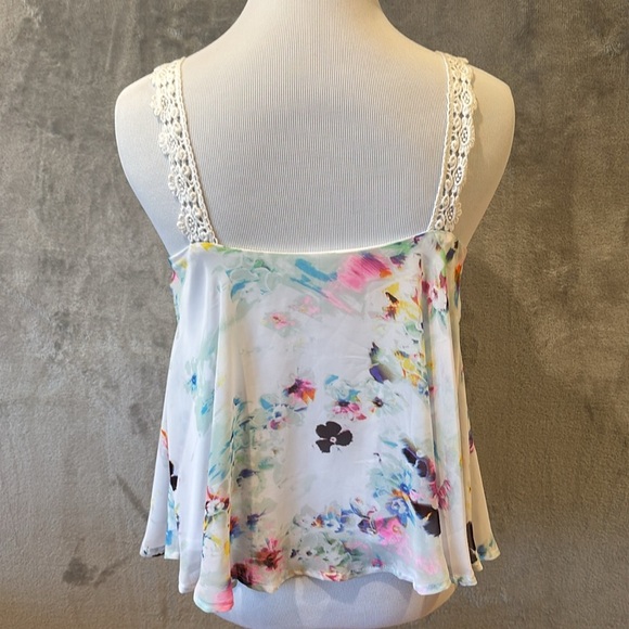 White Floral Flowy Boho Tank w Crochet Straps Sz S Festival Fairy Cottagecore - Picture 6 of 9